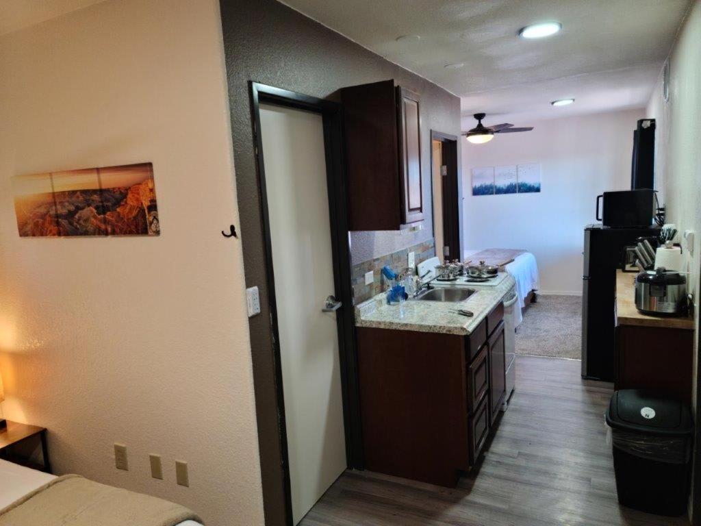 069B Comfortable Suite With Kitchenette And King Bed Near South Rim Sleeps 4 Valle ภายนอก รูปภาพ