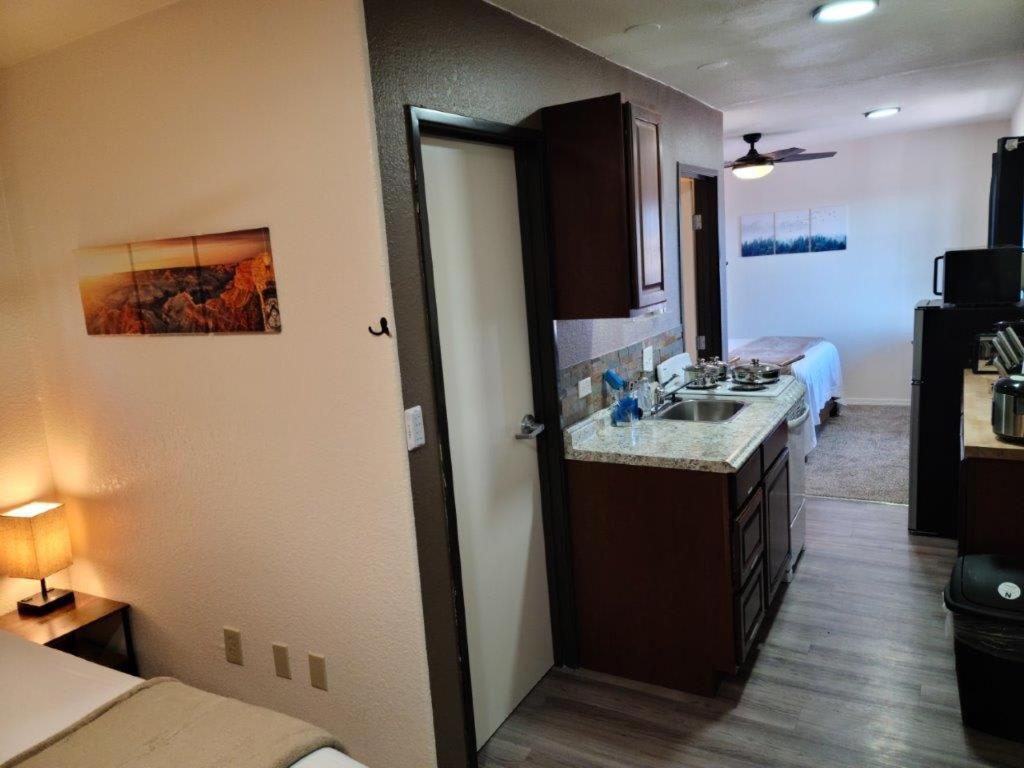 069B Comfortable Suite With Kitchenette And King Bed Near South Rim Sleeps 4 Valle ภายนอก รูปภาพ