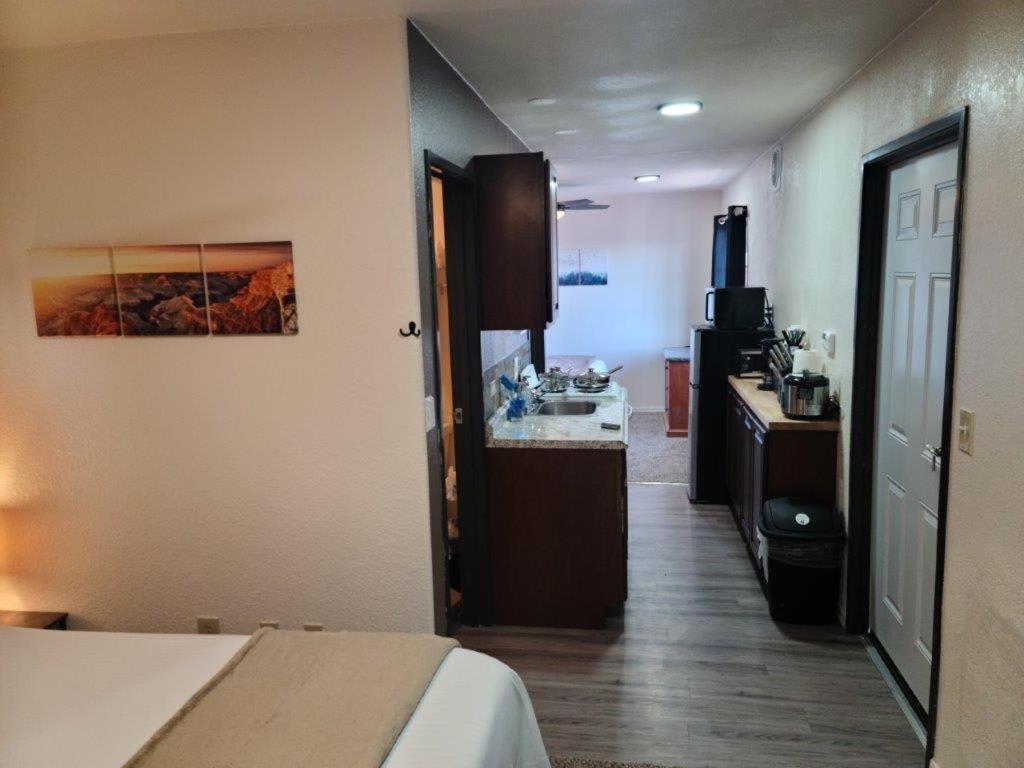 069B Comfortable Suite With Kitchenette And King Bed Near South Rim Sleeps 4 Valle ภายนอก รูปภาพ